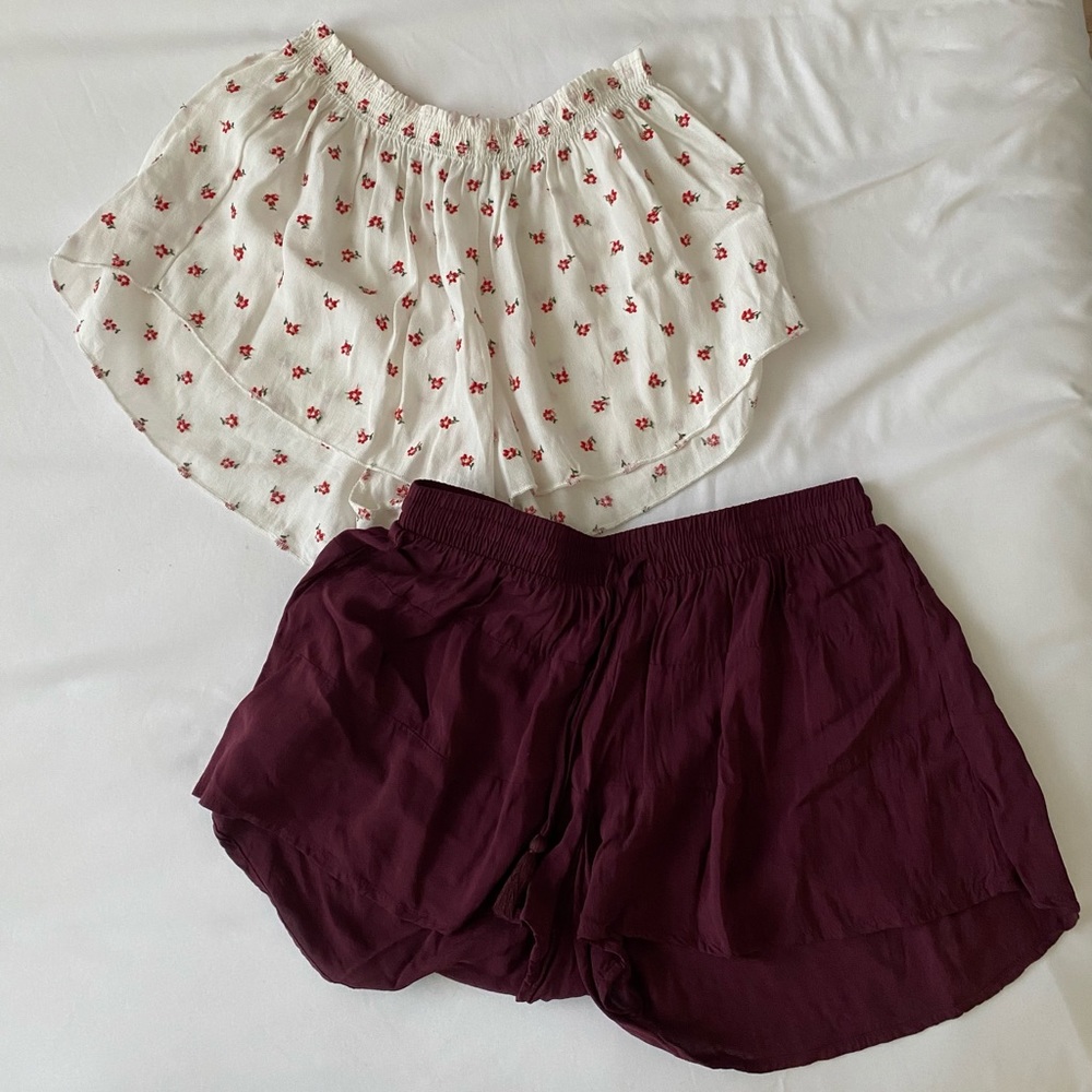 2 pairs of flowy shorts XS and OS